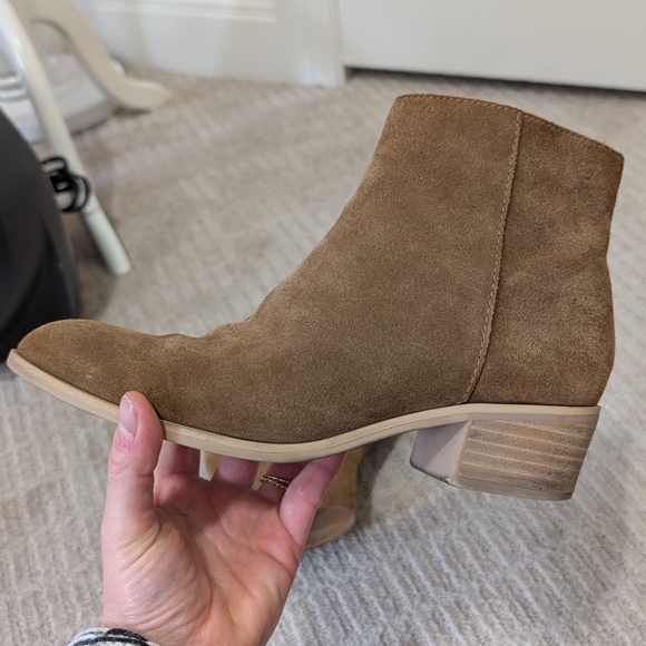 Dolce Vita Tan Cognac Suede Ankle Boots - Picture 5 of 11